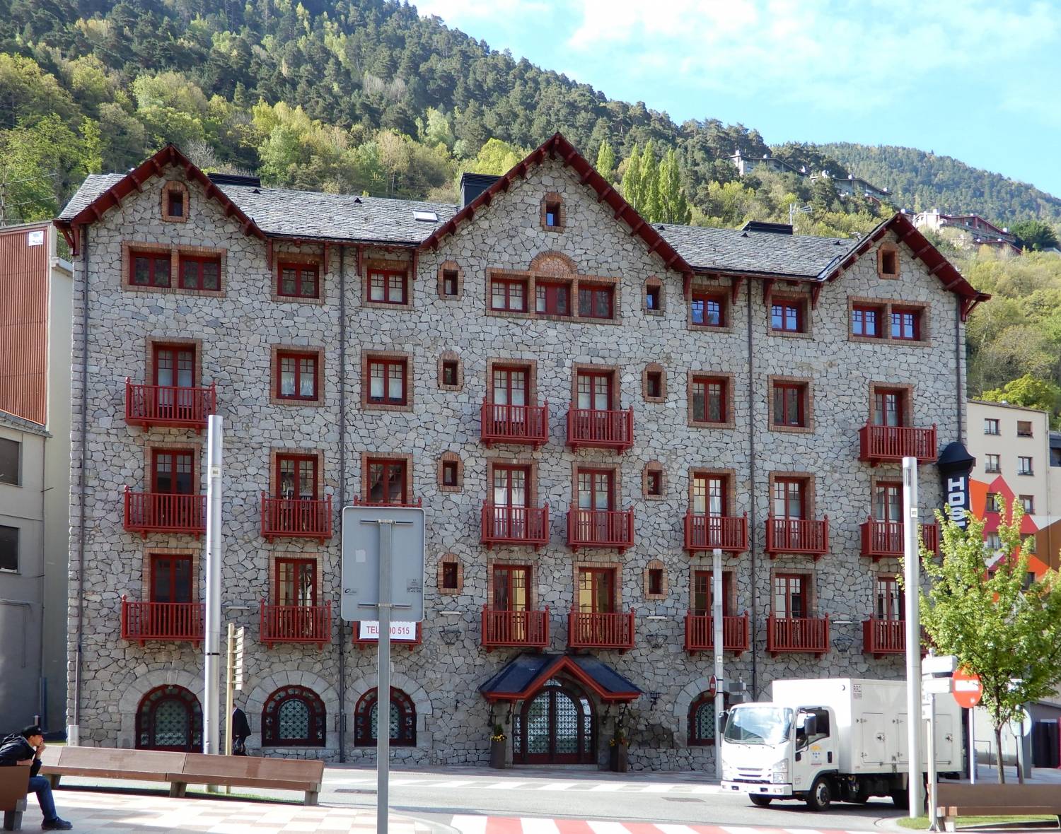 Hostal Valira